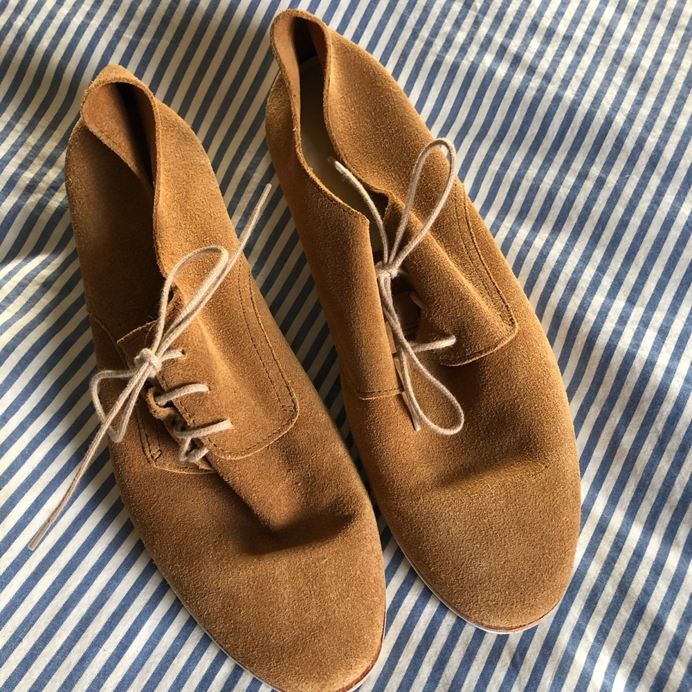 Nisolo Sedona Travel Derby